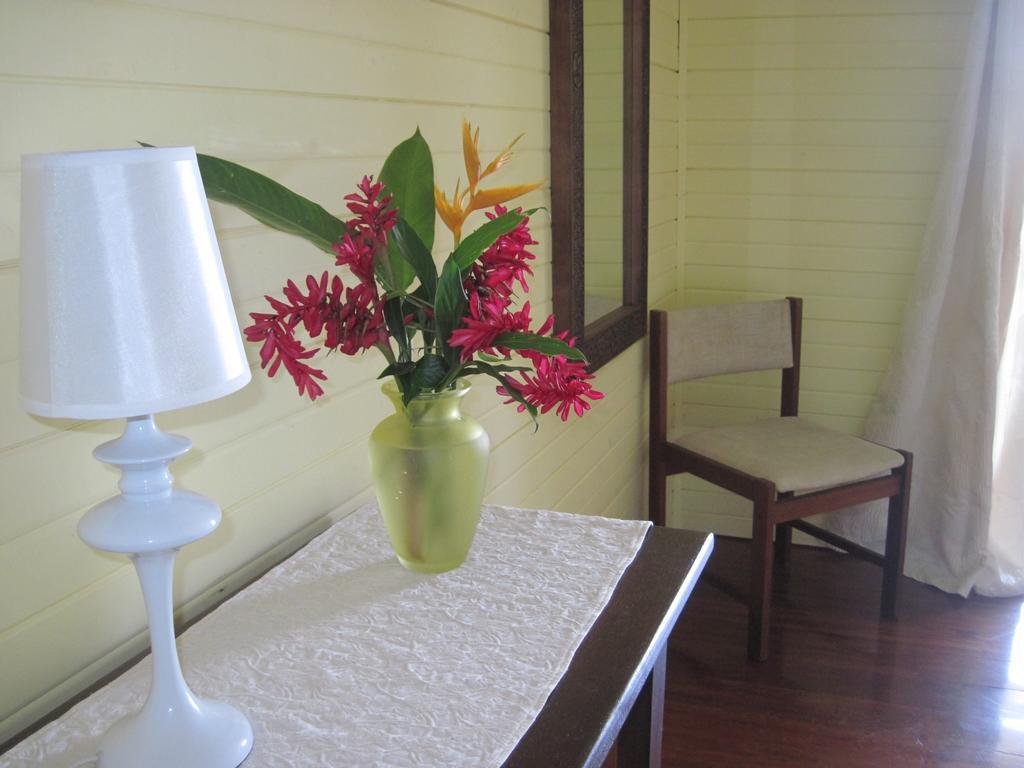 Sand Dollar Beach Bed & Breakfast 보카스 타운 외부 사진