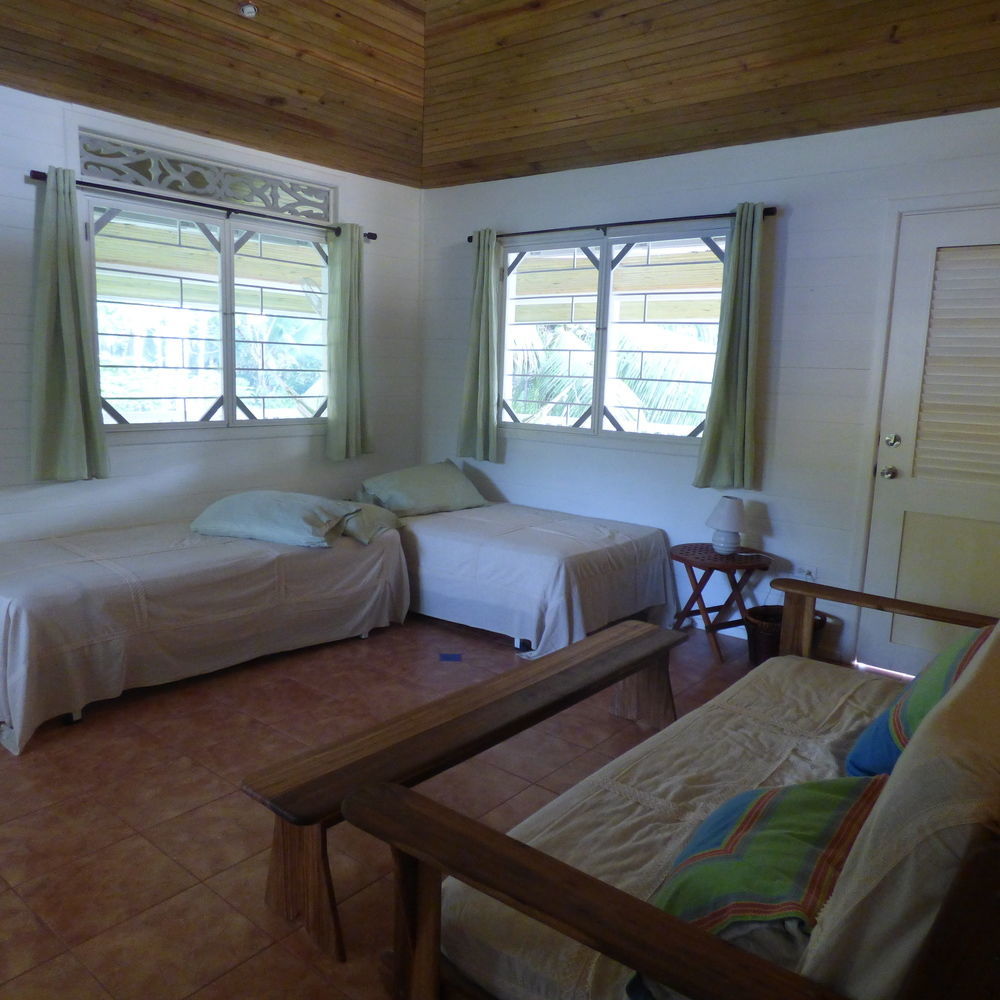 Sand Dollar Beach Bed & Breakfast 보카스 타운 외부 사진