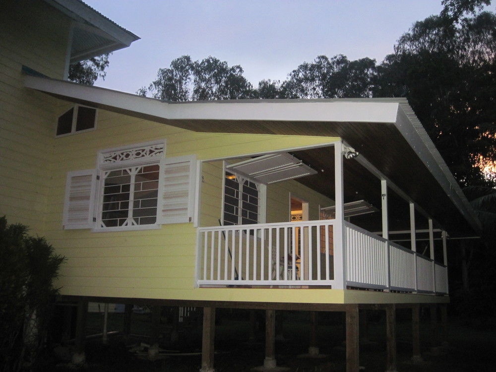 Sand Dollar Beach Bed & Breakfast 보카스 타운 외부 사진